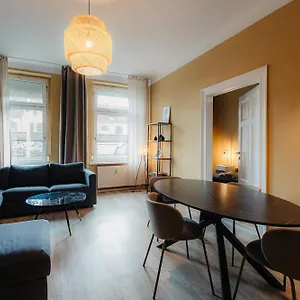Luga Homes - Stadthaus Hotel apartamentowy